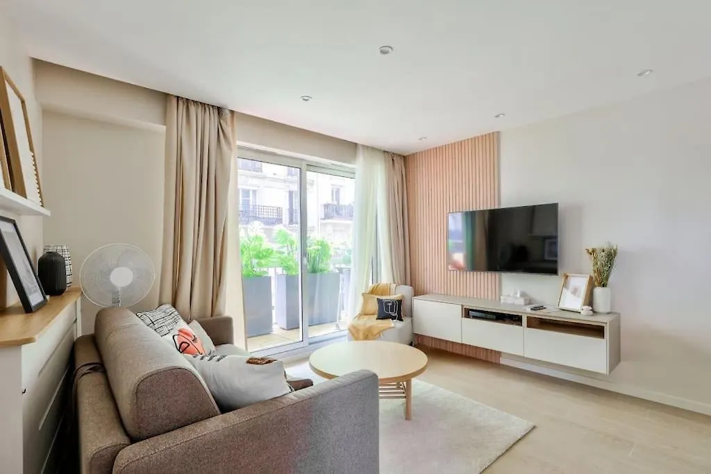 Superb T2 Avec Balcon 10Mn De La Gare Montparnasse Apartment Paris